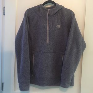 The North Face Crescent Hooded Pullover